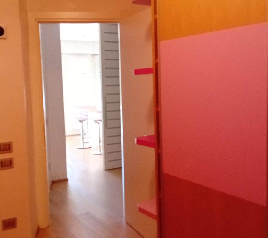 CARIMATE affitto TRILOCALE arredato con giardino