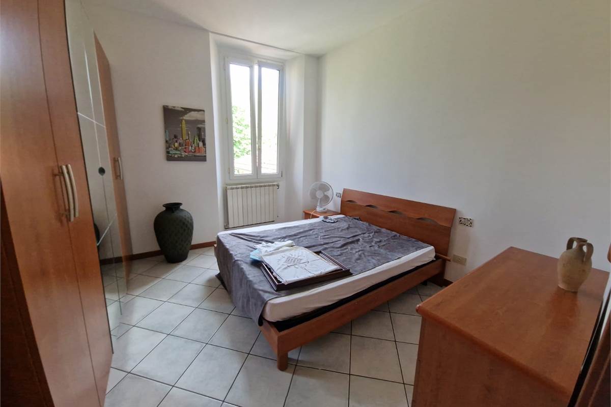 COMO TAVERNOLA affitto BILOCALE arredato