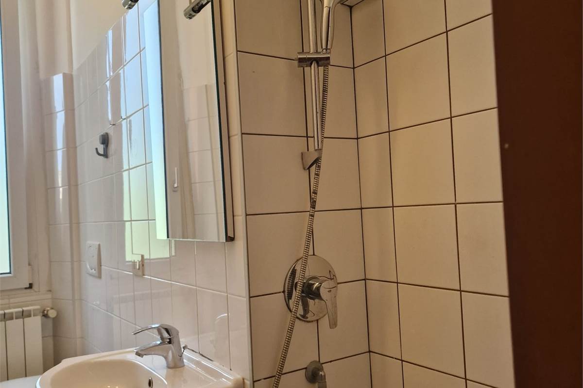 COMO TAVERNOLA affitto BILOCALE arredato