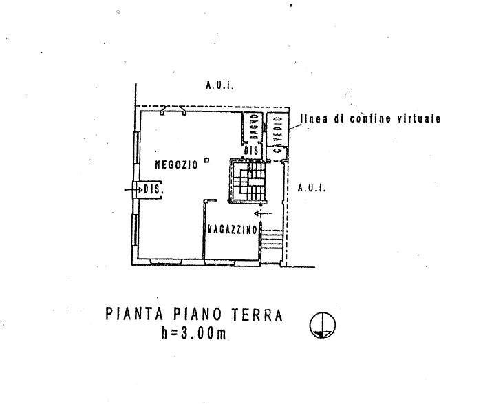 CANTU' affittiamo NEGOZIO di 100 mq