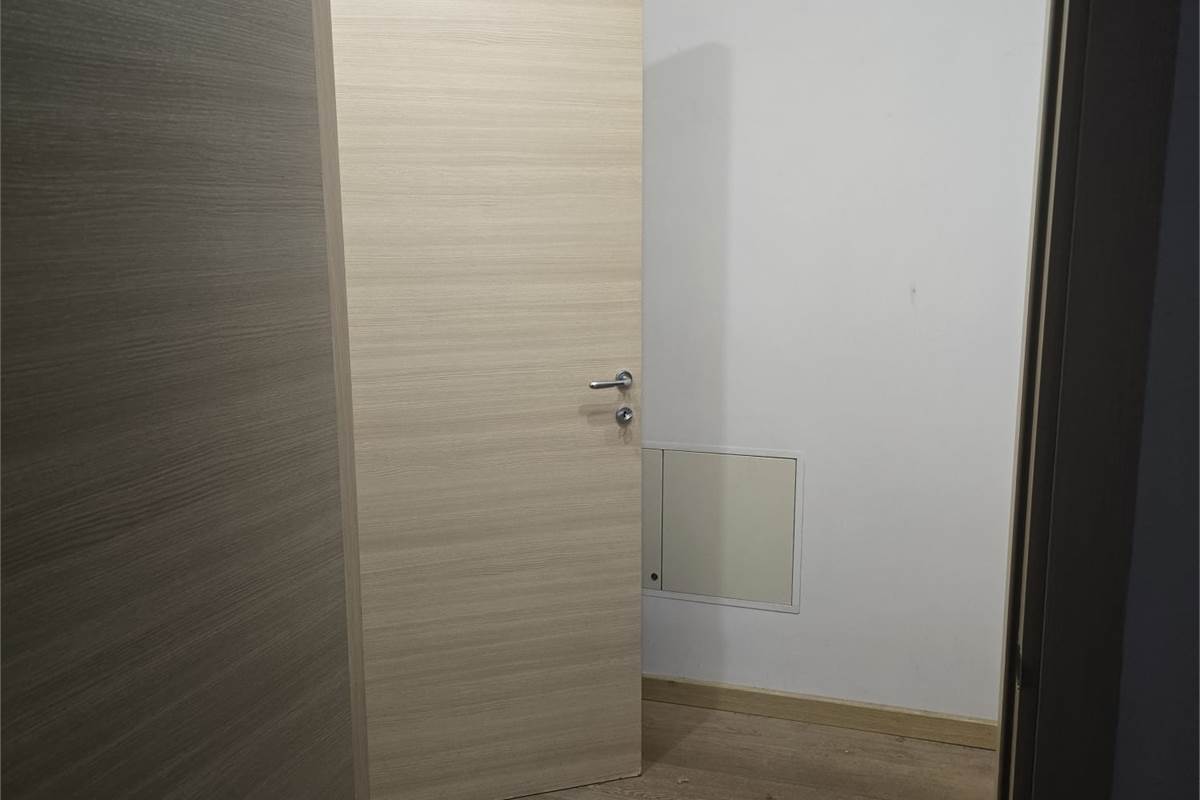 CANTU' affittiamo ampio BILOCALE