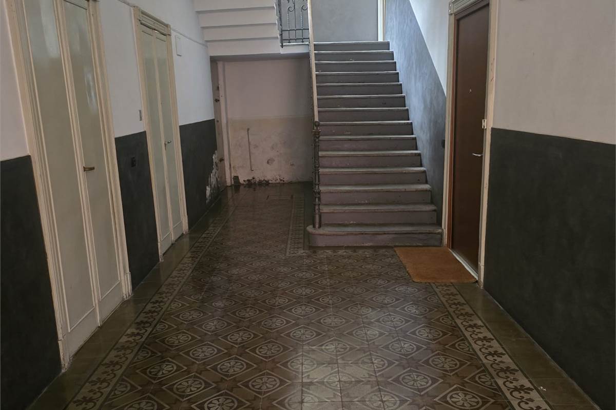 CANTU' affittiamo ampio BILOCALE