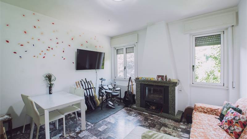 COMO TAVERNOLA vendo BILOCALE con box