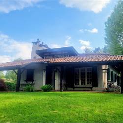 CANTU' vendo VILLA arredata con giardino privato