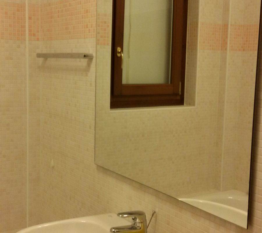 CARIMATE affitto BILOCALE con mansarda, box e cantina
