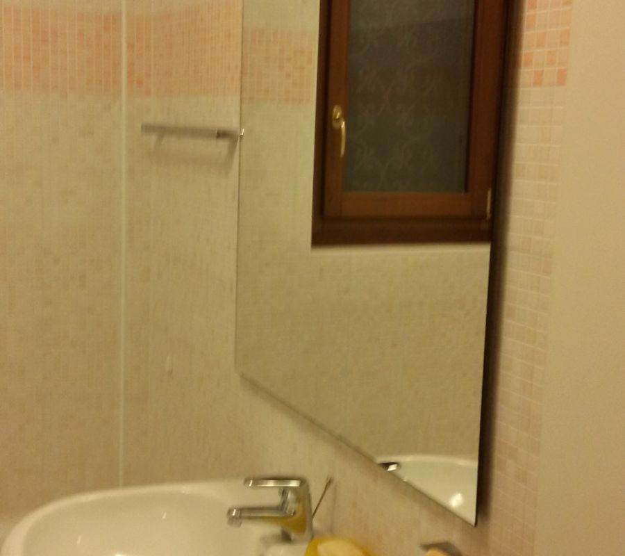 CARIMATE affitto BILOCALE con mansarda, box e cantina