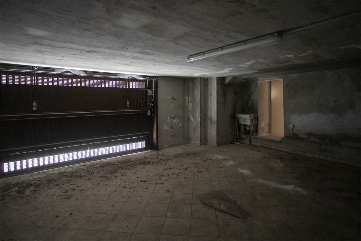 AGRA (VA) vendiamo CASA singola in centro paese 