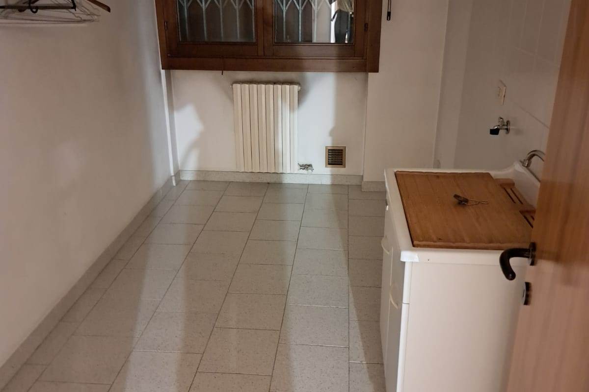 CANTU' Fecchio vendo VILLA con giardino