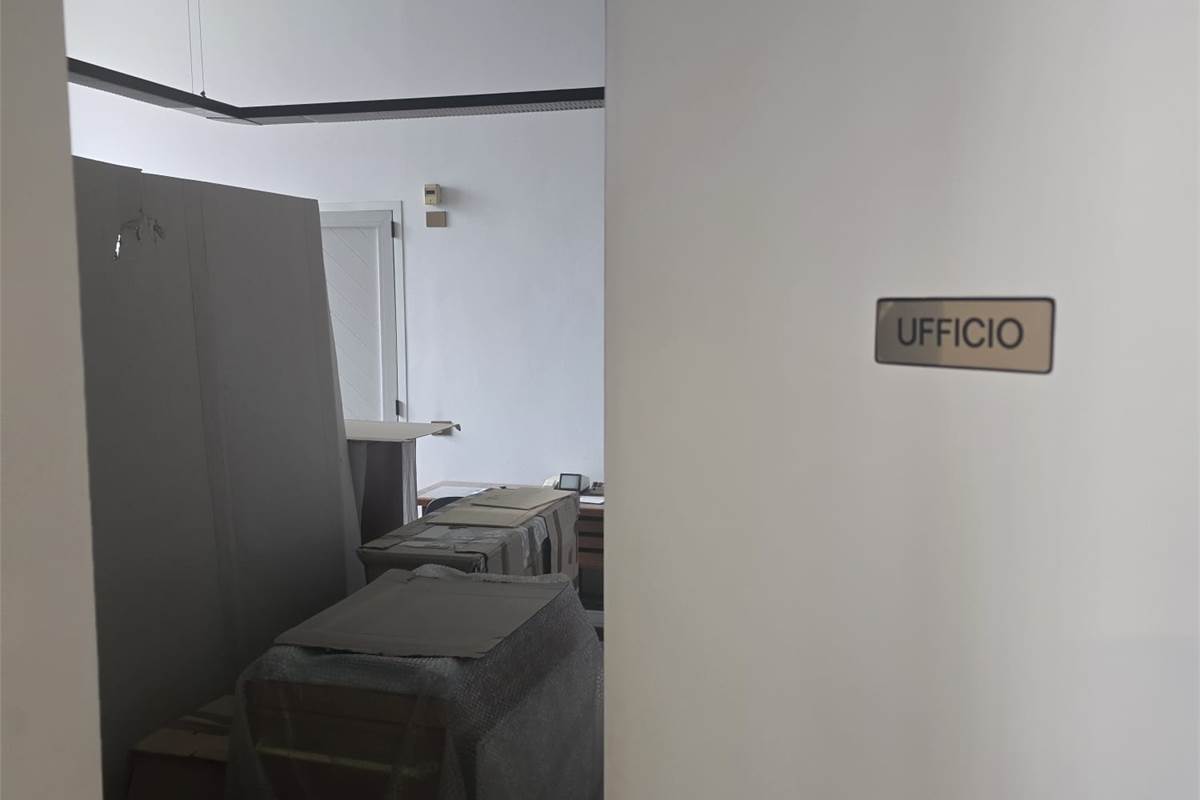 CANTU' affittiamo CAPANNONE vicinanze Via Milano