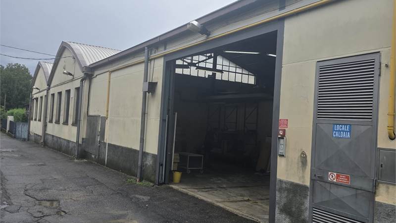 CANTU' affittiamo CAPANNONE vicinanze Via Milano