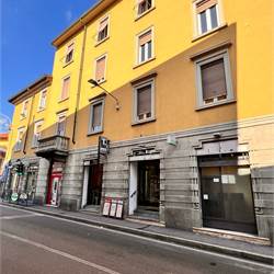 CANTU' centro vendiamo attività BAR/TABACCHI/EDICOLA