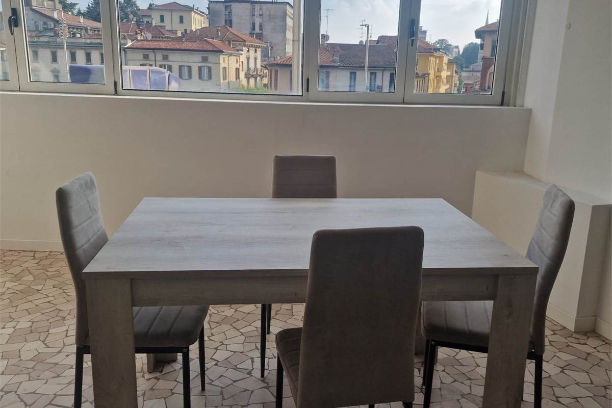 CANTU' Piazza Garibaldi affitto BILOCALI arredati