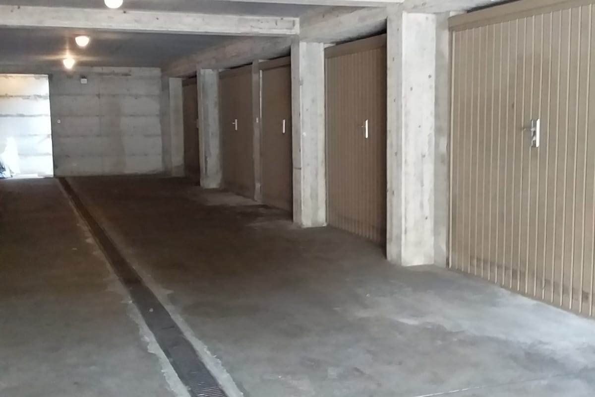 OLGIATE COMASCO affittiamo BILOCALE con box