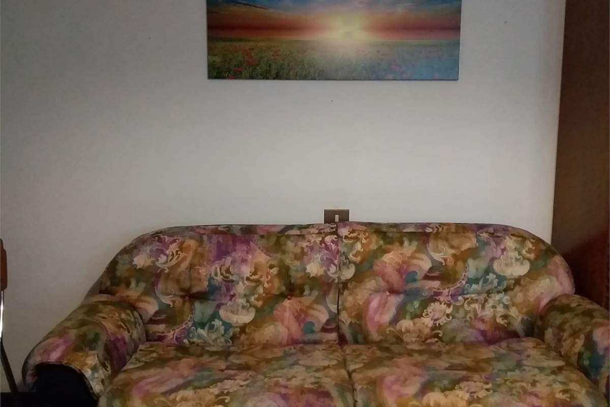 OLGIATE COMASCO affittiamo BILOCALE con box