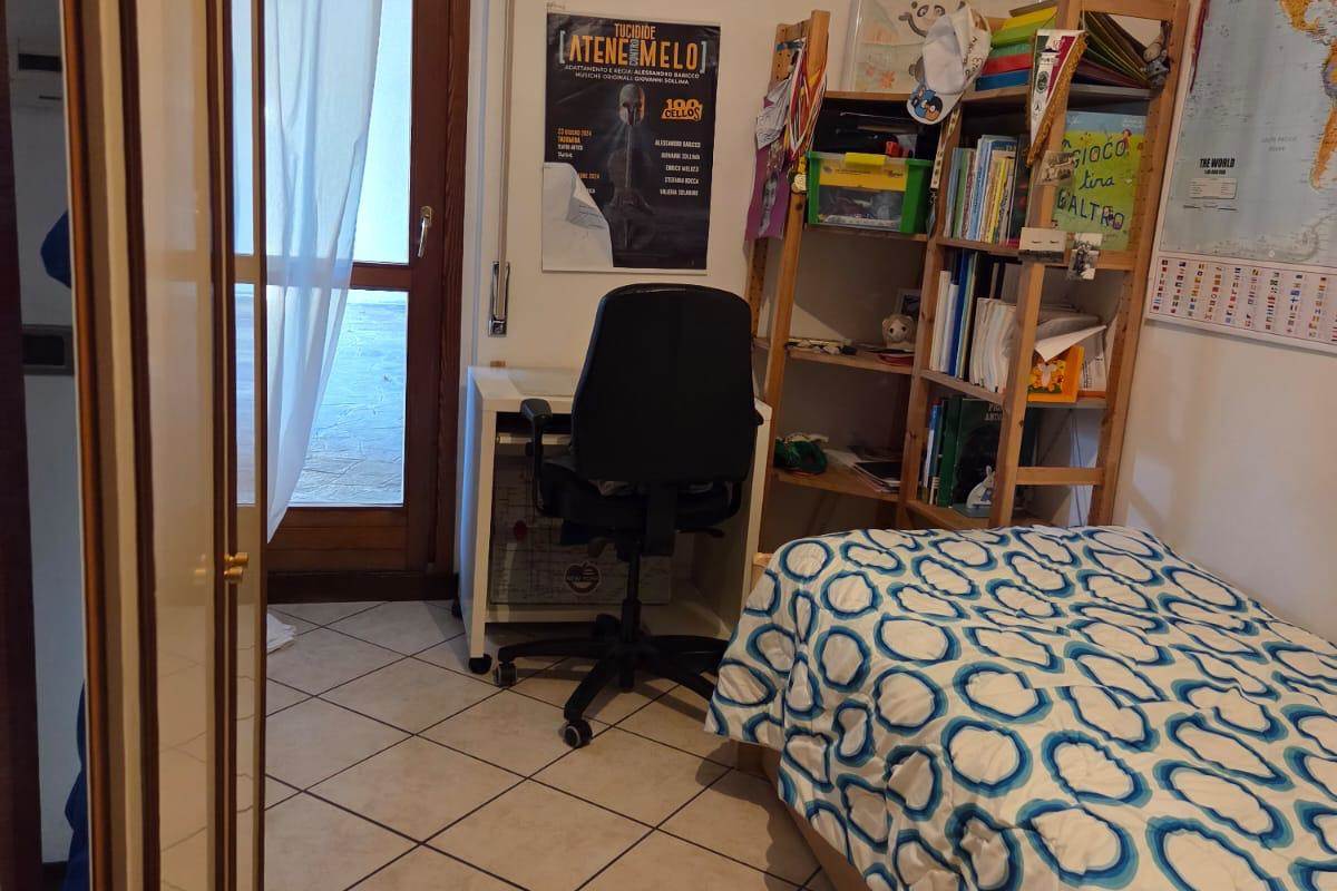 CANTU' Vighizzolo affitto TRILOCALE arredato con giardino e box