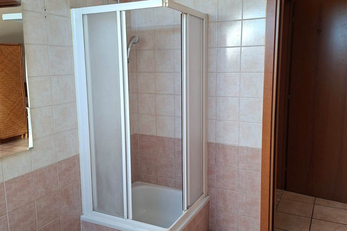 CANTU' Fecchio affittiamo MONOCALE completamente arredato