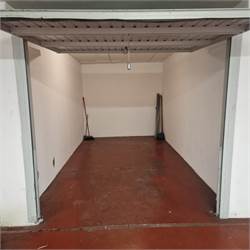 CANTU' Via G. Cesare/via Manzoni vendo BOX