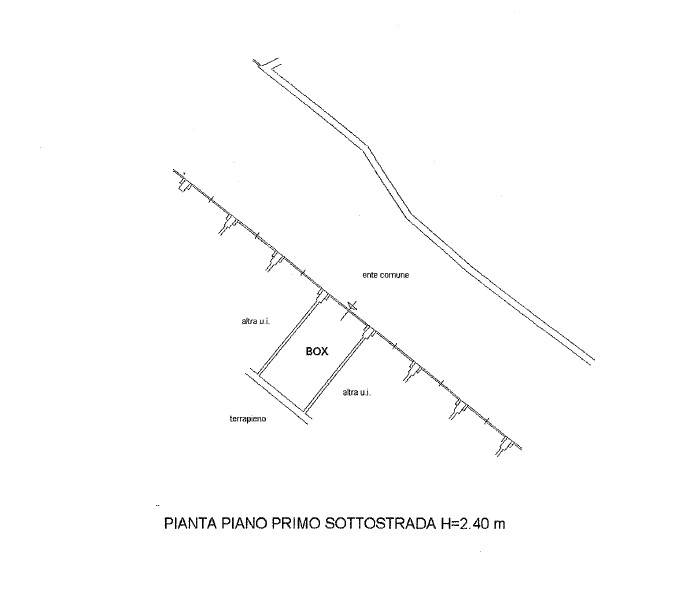 CANTU' Via G. Cesare vendo BOX