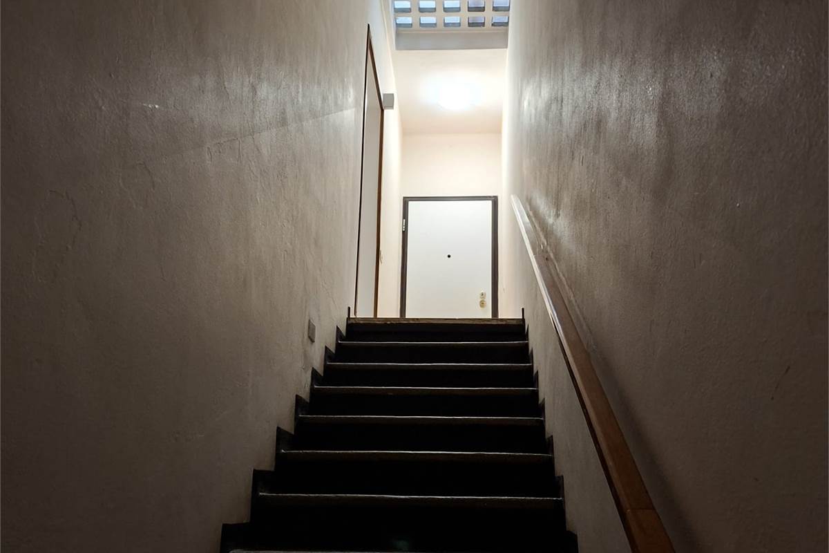 CANTU' Via Resegone vendiamo TRILOCALE 