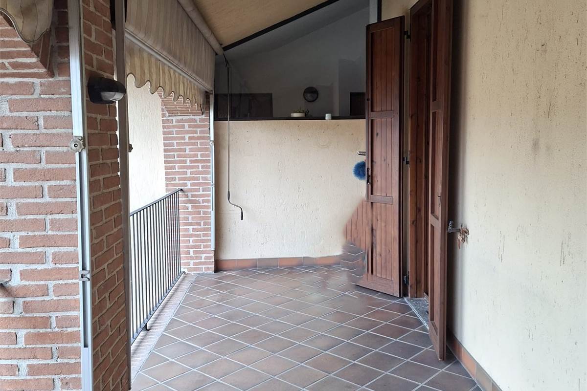 FIGINO S.ZA centro vendo TRILOCALE con box