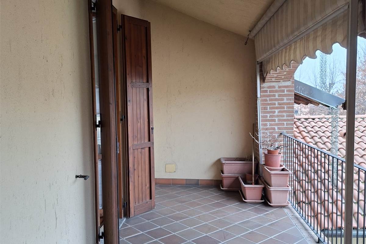 FIGINO S.ZA centro vendo TRILOCALE con box