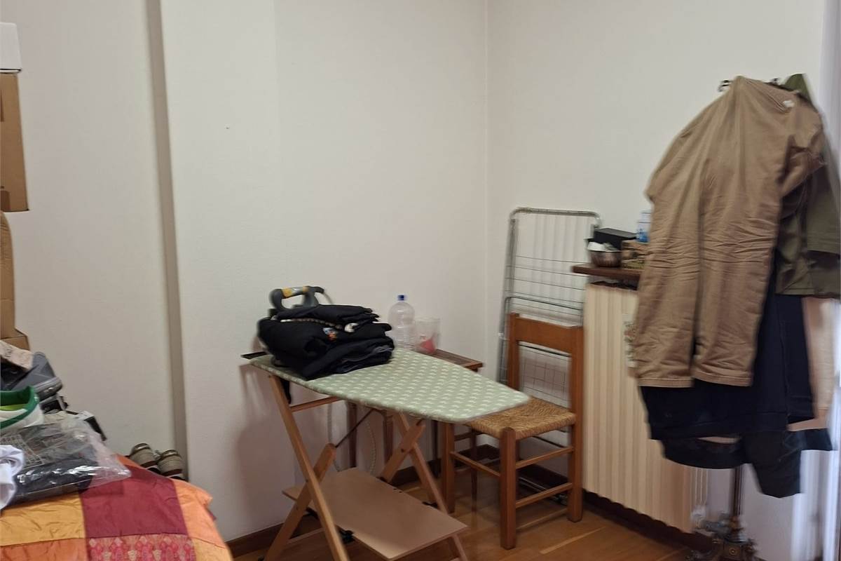 FIGINO S.ZA centro vendo TRILOCALE con box