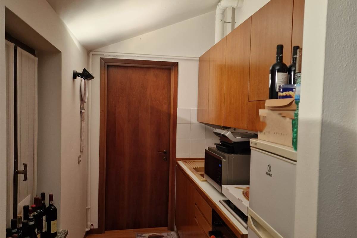 FIGINO S.ZA centro vendo TRILOCALE con box