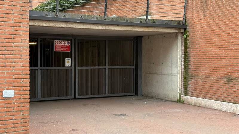 VIMODRONE vendiamo BOX AUTO 