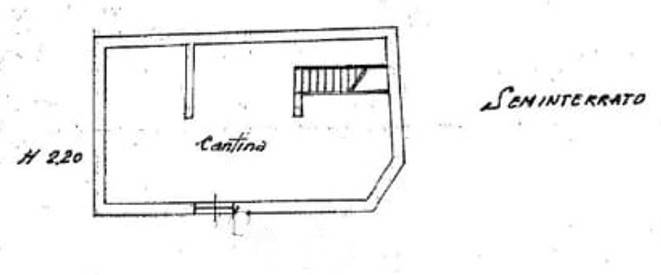 SAN FEDELE INTELVI vendo STABILE di 4 piani