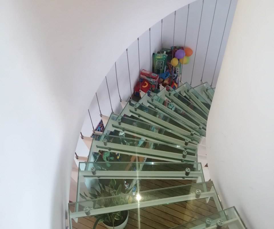 CANTU' ZONA PIANELLA VENDO ATTICO DI 200 MQ