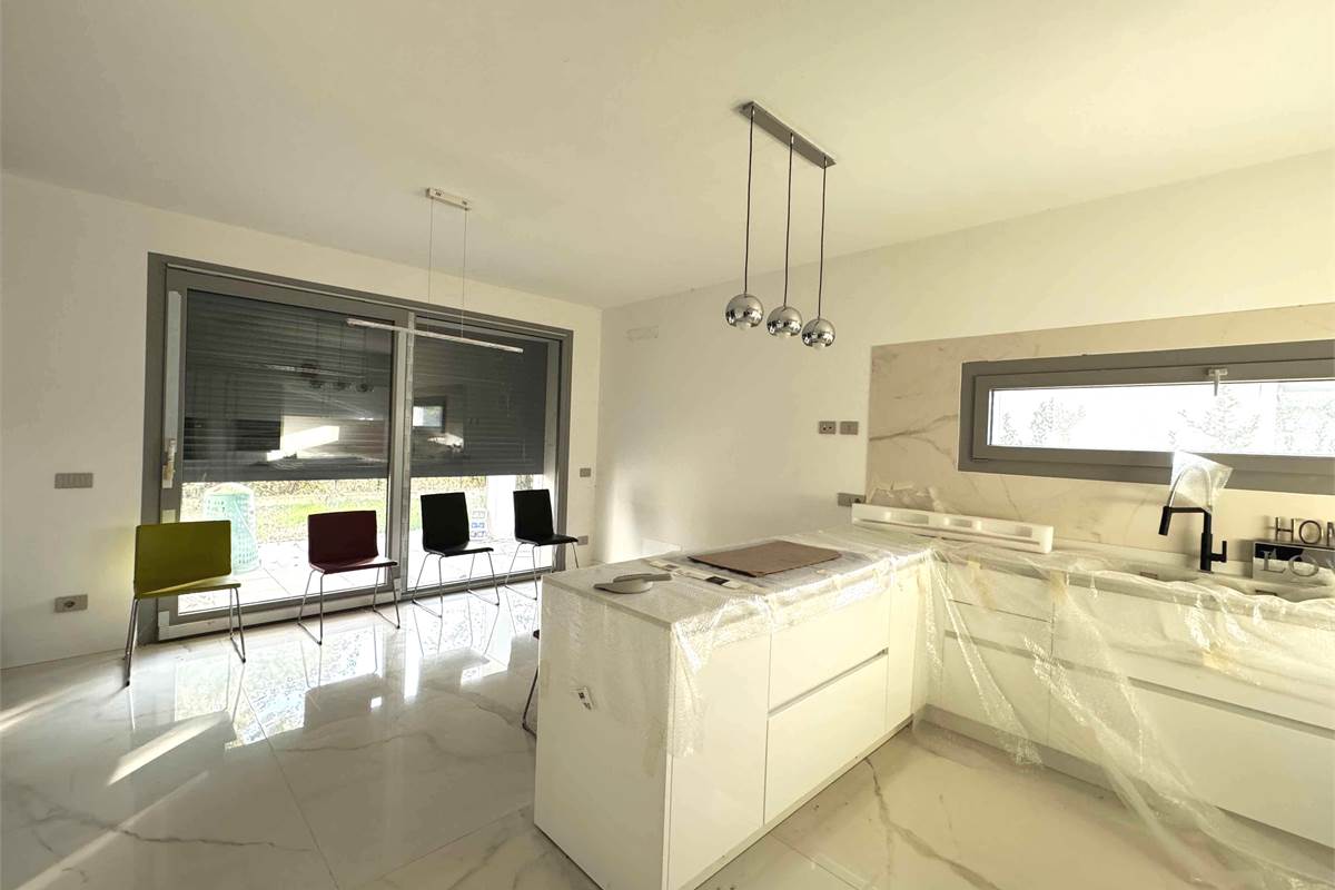 Villa Toba, elegante villa di nuova costruzione