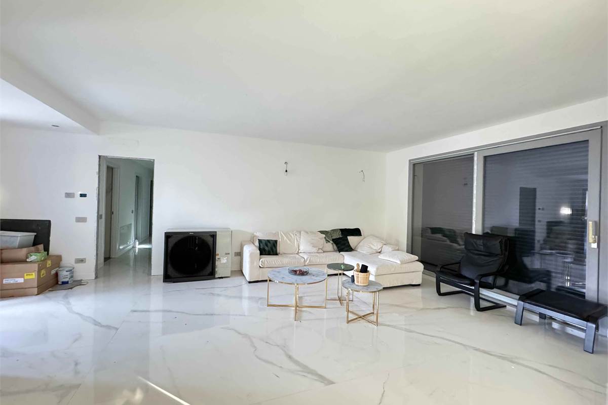 Villa Toba, elegante villa di nuova costruzione