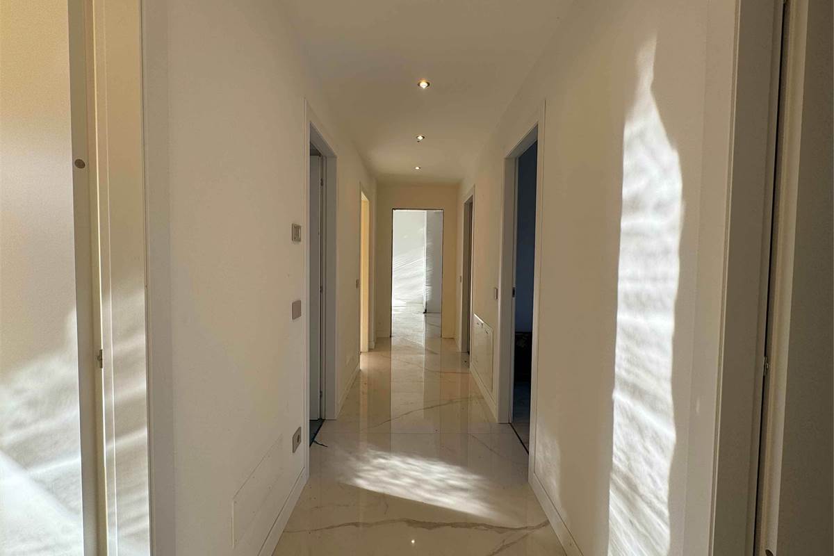 Villa Toba, elegante villa di nuova costruzione