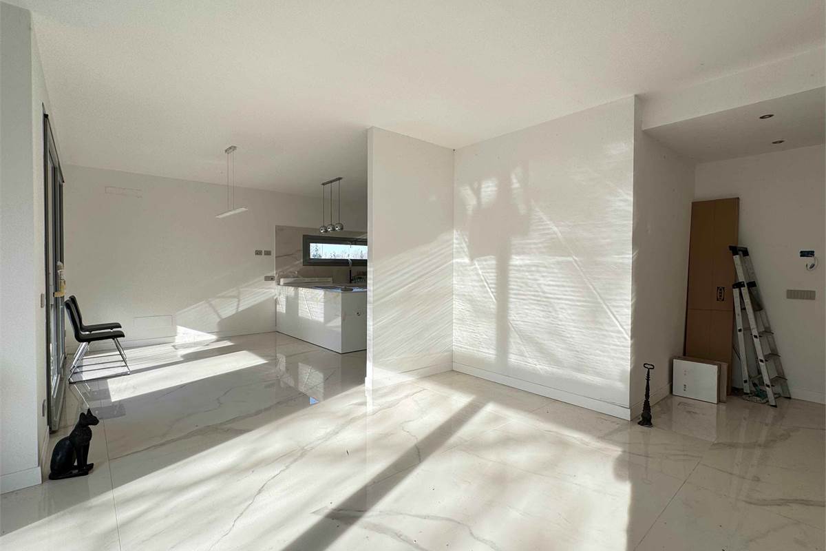 Villa Toba, elegante villa di nuova costruzione