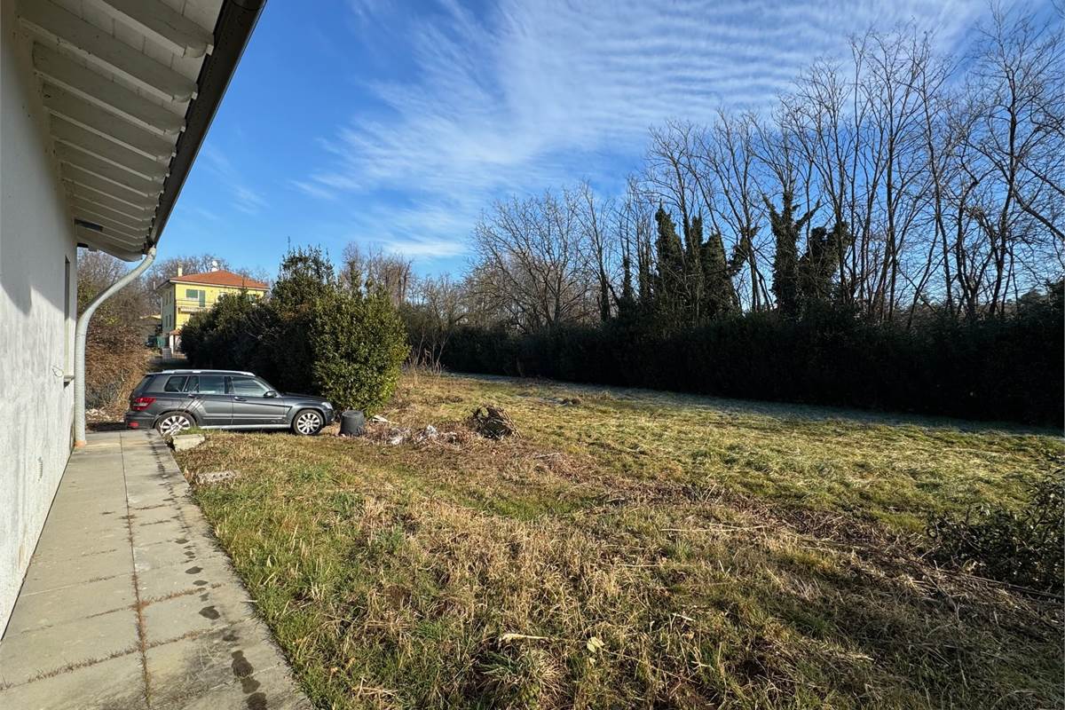 Villa Toba, elegante villa di nuova costruzione