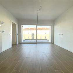 Nuovo trilocale con terrazzo con box incluso