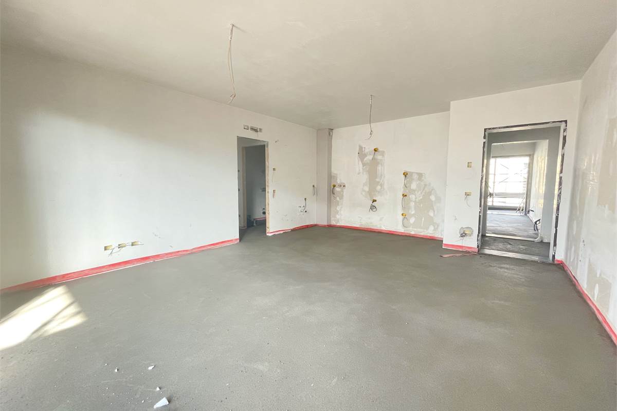 Nuovo trilocale con terrazzo con box incluso