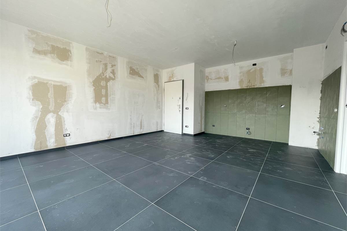 Nuovo trilocale con terrazzo con box incluso
