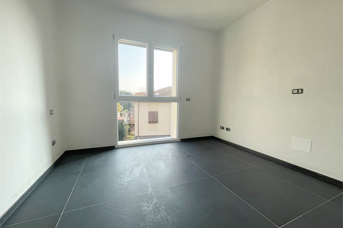 Nuovo trilocale con terrazzo con box incluso