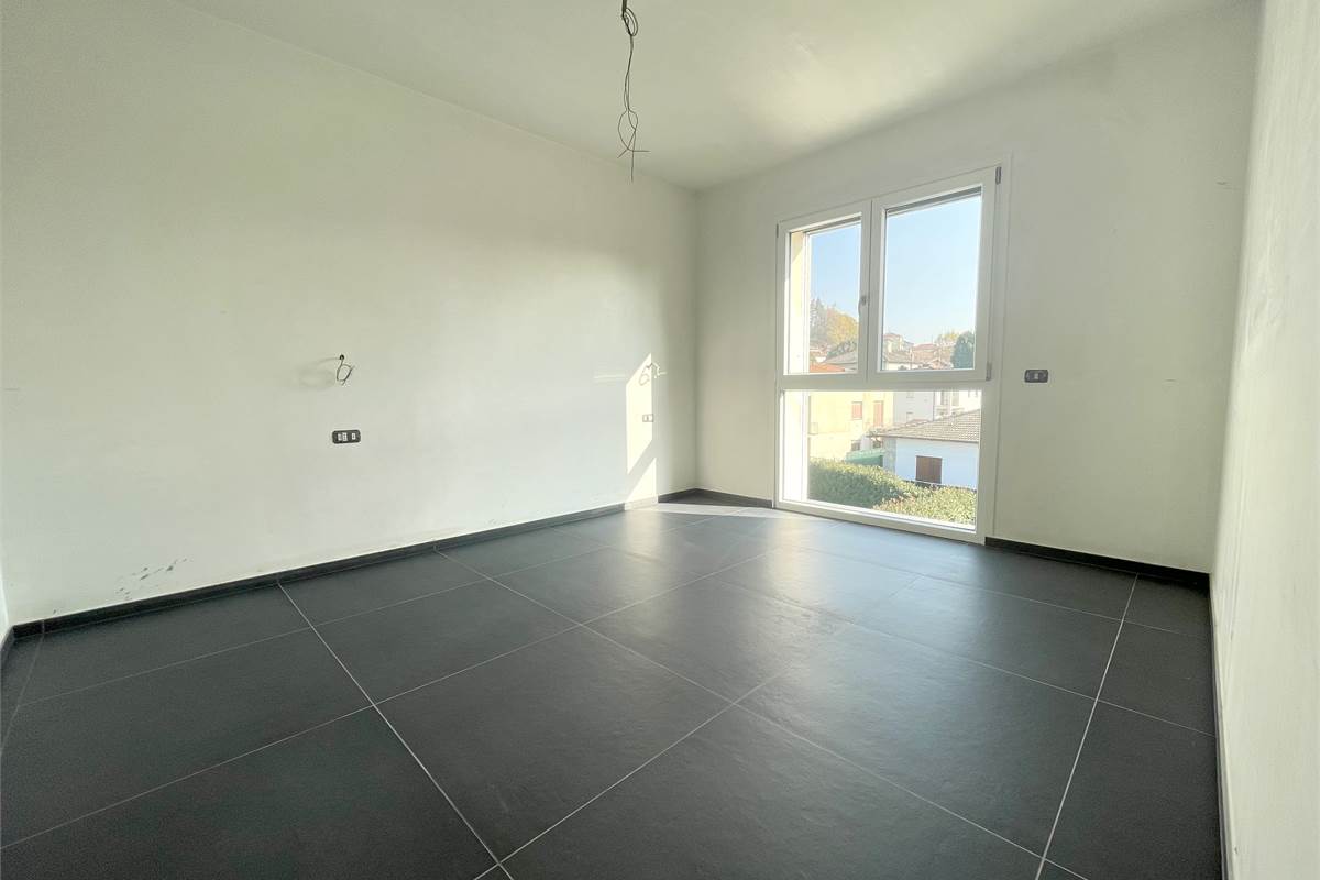 Nuovo trilocale con terrazzo con box incluso