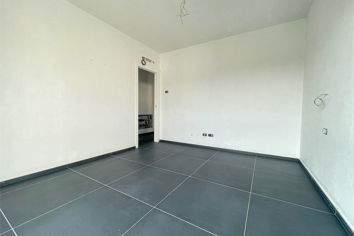 Nuovo trilocale con terrazzo con box incluso
