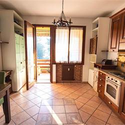 Appartamento ristrutturato con terrazzo