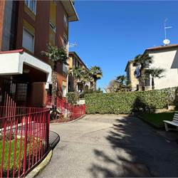 Ampio bilocale con balcone panoramico