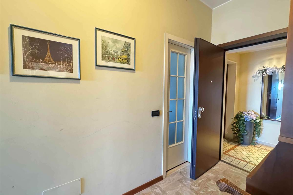 Appartamento signorile con balcone panoramico