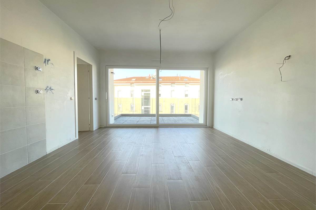 Nuovo trilocale con terrazzo con box incluso