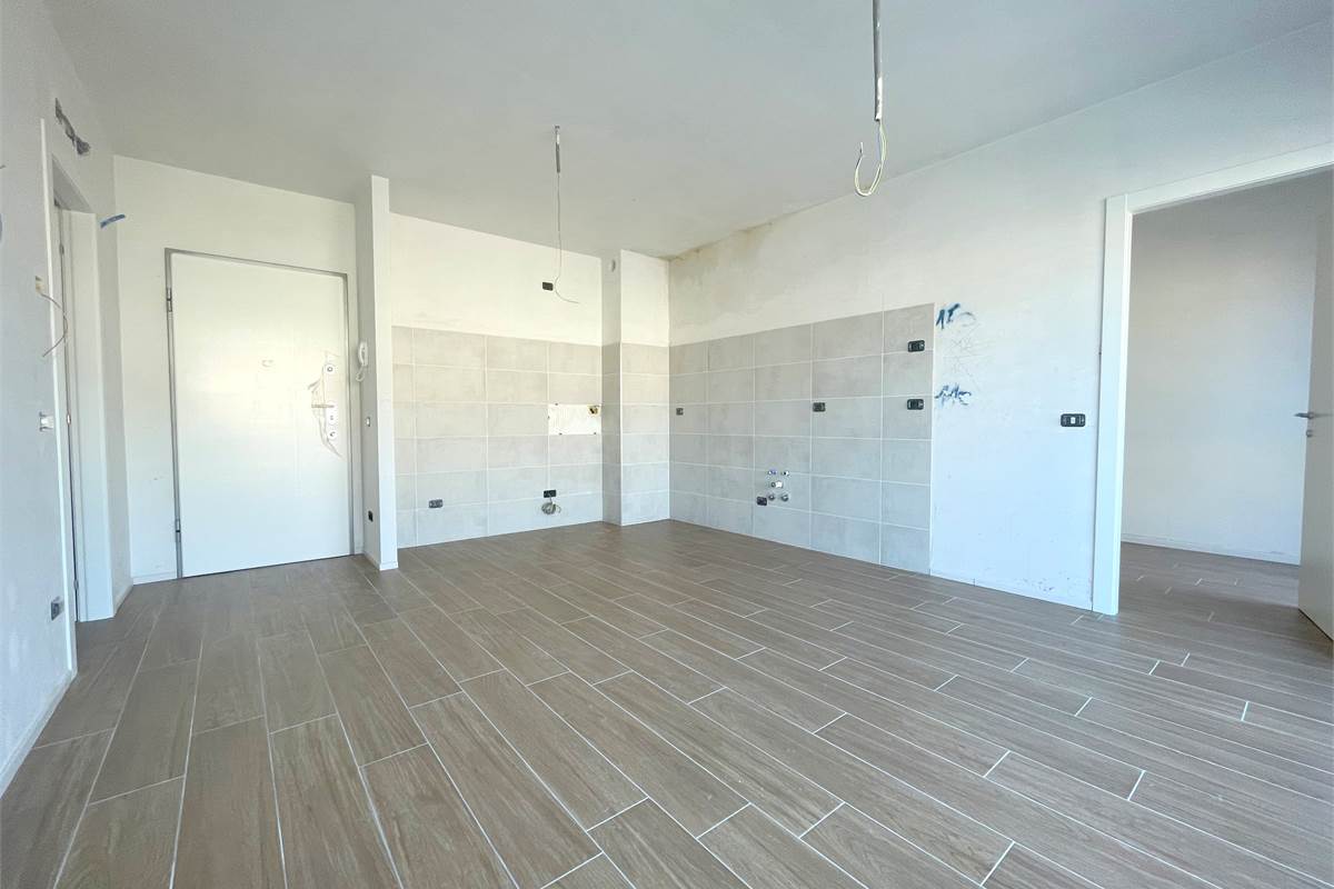 Nuovo trilocale con terrazzo con box incluso