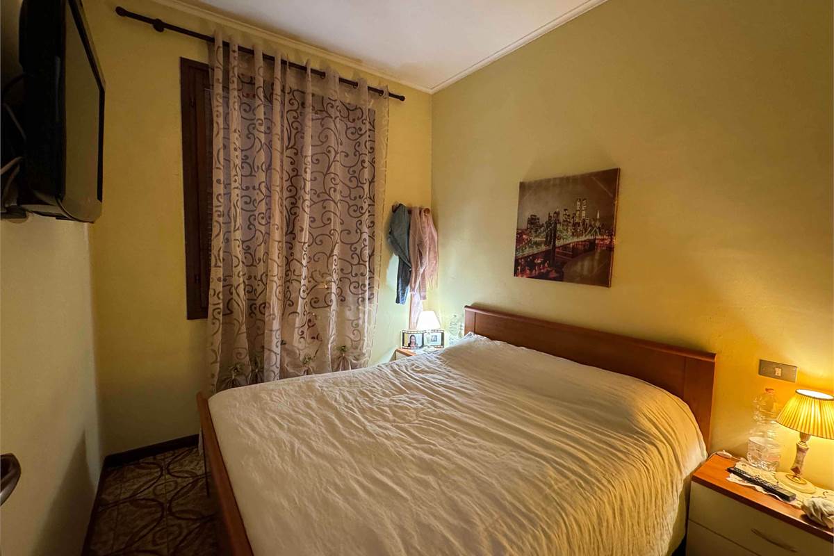 Guanzate Bilocale con terrazzo 