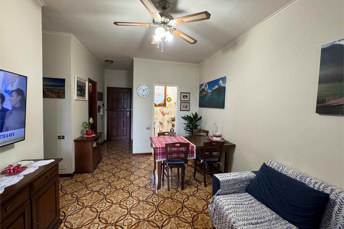 Guanzate Bilocale con terrazzo 