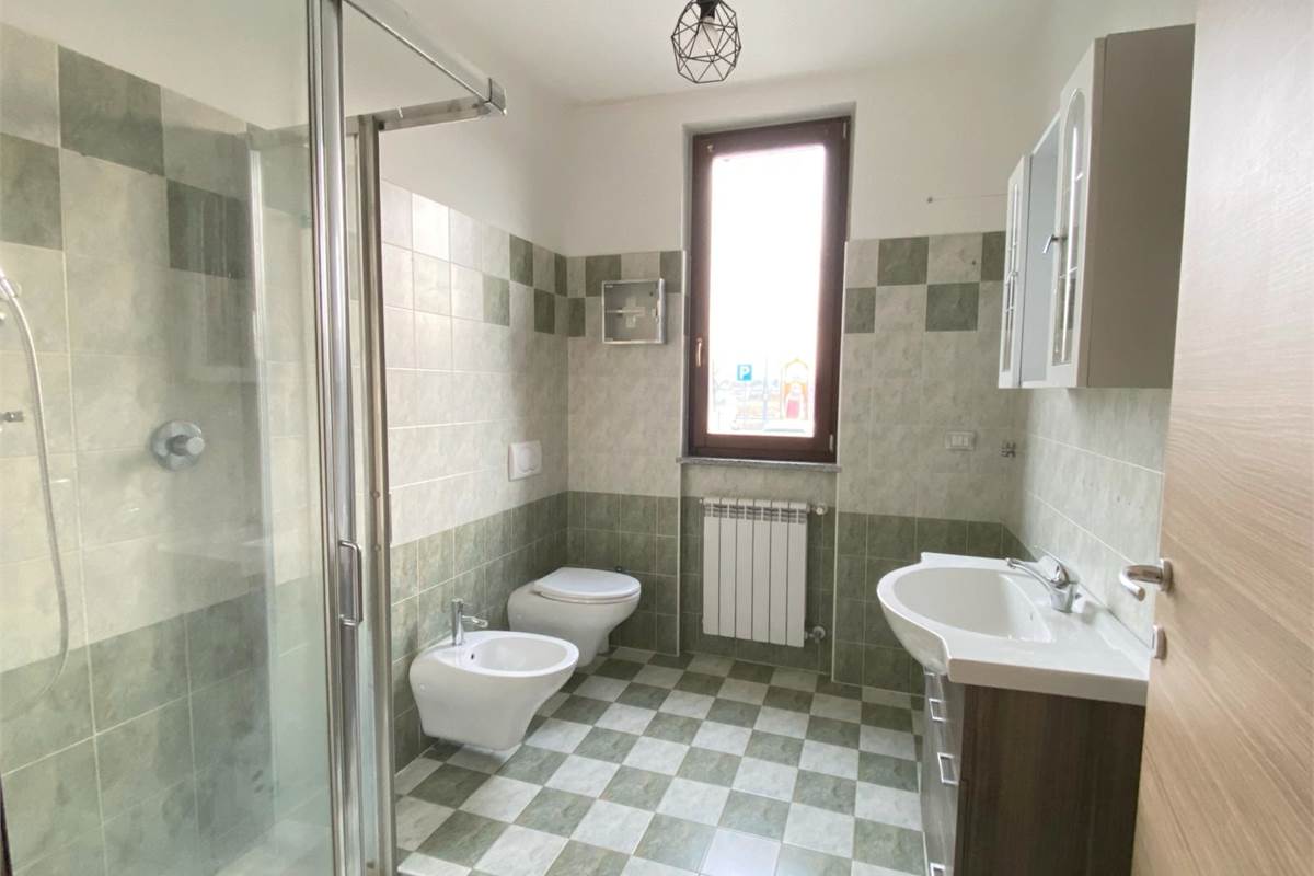 Moderna villetta a schiera di testa