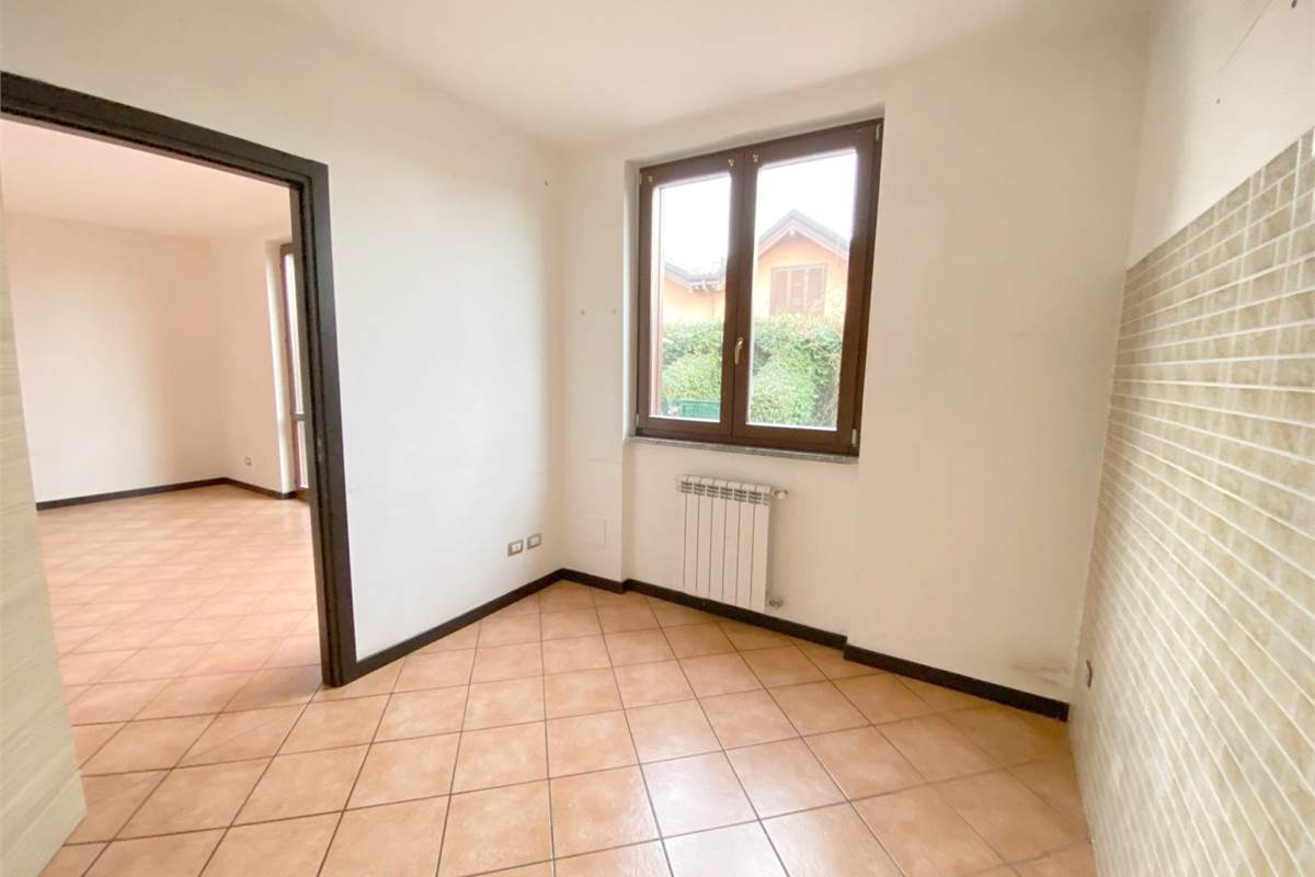 Moderna villetta a schiera di testa